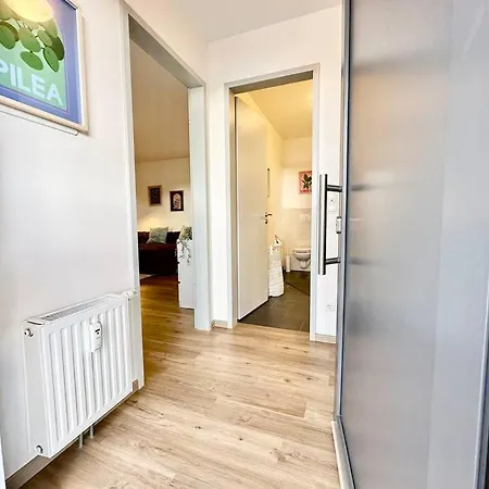 Stylisches Mit Balkon Und Privatem Stellplatz Fuer Bis Zu 4 Personen Nur Wenige Minuten Von Der Innenstadt & Mosel Entfernt *