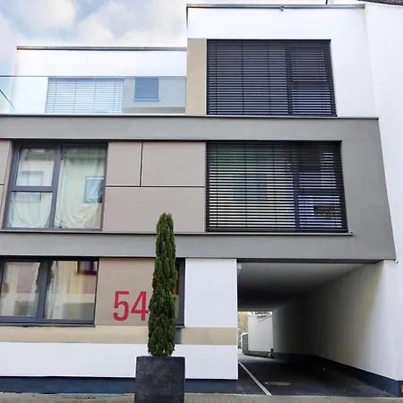 Stylisches Mit Balkon Und Privatem Stellplatz Fuer Bis Zu 4 Personen Nur Wenige Minuten Von Der Innenstadt & Mosel Entfernt Lejlighed *