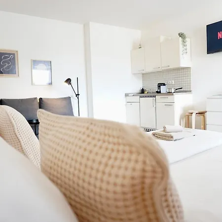 Stylisches Mit Balkon Und Privatem Stellplatz Fuer Bis Zu 4 Personen Nur Wenige Minuten Von Der Innenstadt & Mosel Entfernt