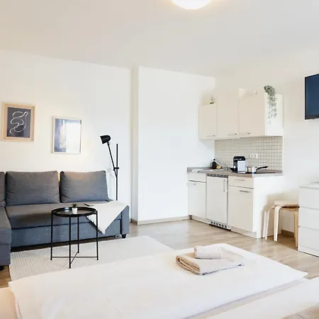 Stylisches Mit Balkon Und Privatem Stellplatz Fuer Bis Zu 4 Personen Nur Wenige Minuten Von Der Innenstadt & Mosel Entfernt * Coblença