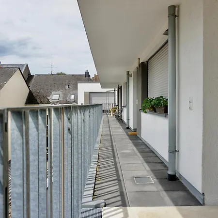 Stylisches Mit Balkon Und Privatem Stellplatz Fuer Bis Zu 4 Personen Nur Wenige Minuten Von Der Innenstadt & Mosel Entfernt * Coblença