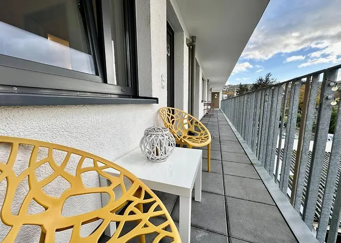 Stylisches Mit Balkon Und Privatem Stellplatz Fuer Bis Zu 4 Personen Nur Wenige Minuten Von Der Innenstadt & Mosel Entfernt Apartmán *