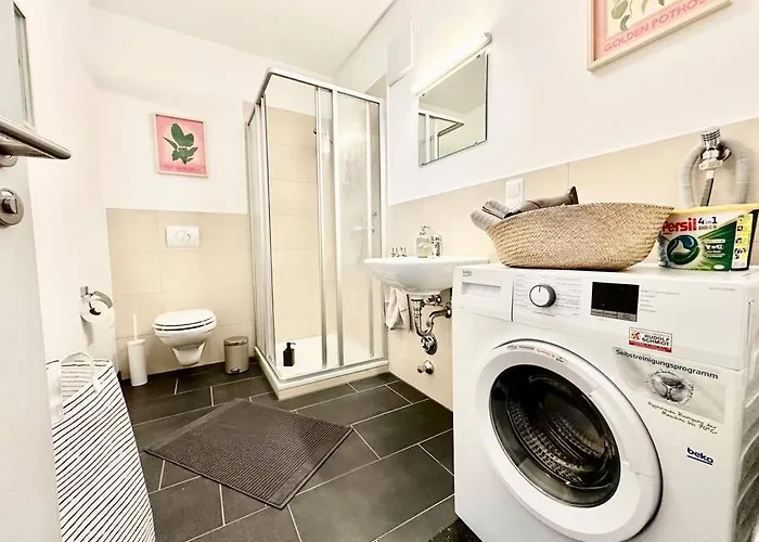 Apartmán Stylisches Mit Balkon Und Privatem Stellplatz Fuer Bis Zu 4 Personen Nur Wenige Minuten Von Der Innenstadt & Mosel Entfernt